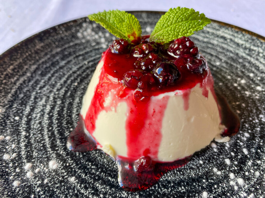 Content Dam Org 3 Images Full Rights Gusto Panna Cotta Frutti Bosco Archivio Apt Val Di Fassa Ads 532846124